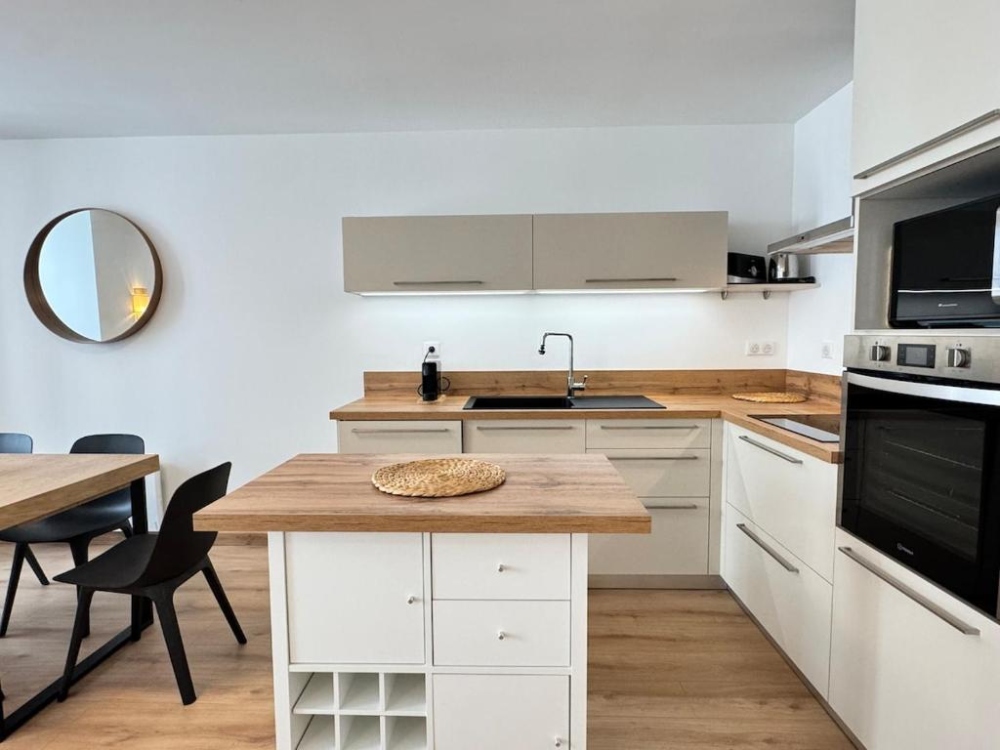 Thiết kế nội thất căn hộ 70m² cho phòng bếp