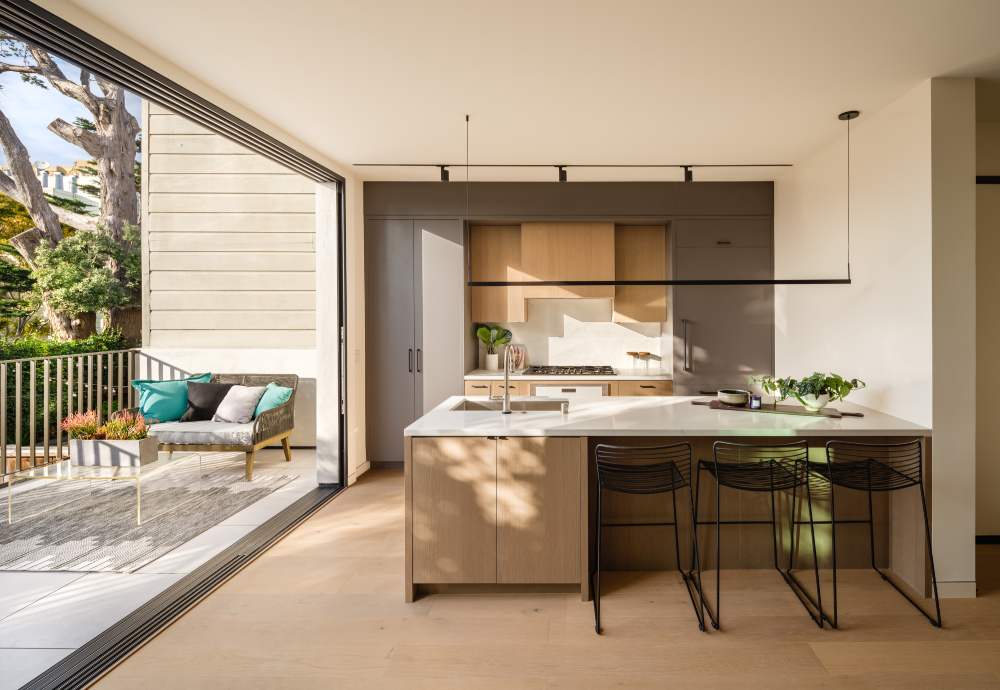 Cách bố trí phong thuỷ nhà bếp ở sát cửa sổ/ban công