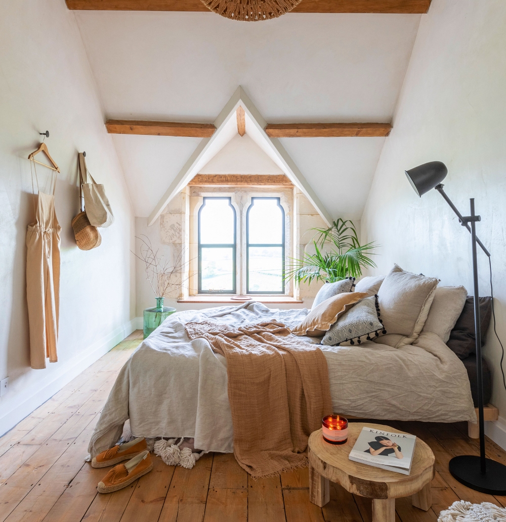 Cách trang trí phòng ngủ trên gác xép