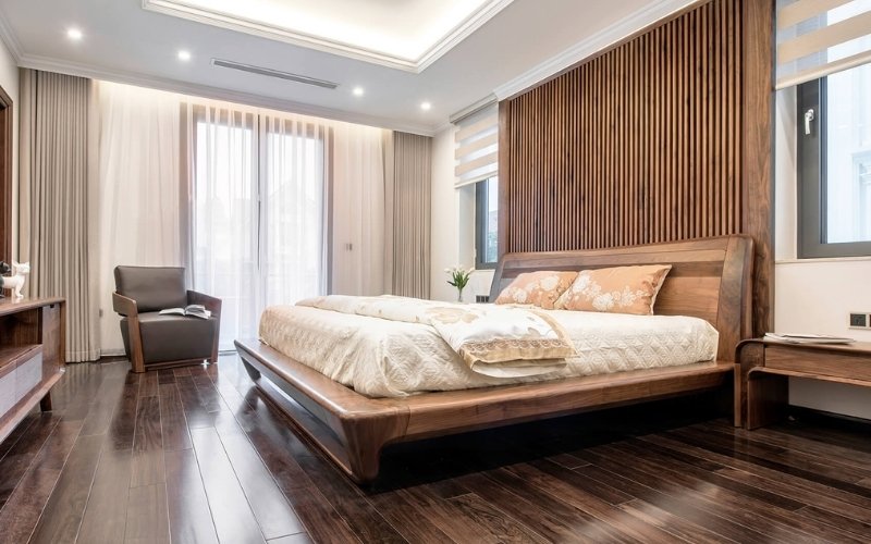 Nên chọn chất liệu gỗ tự nhiên hoặc gỗ công nghiệp đạt chuẩn