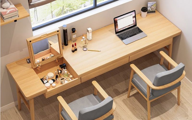 Gia chủ nên đặt bàn cạnh cửa sổ để tận dụng nguồn ánh sáng tự nhiên